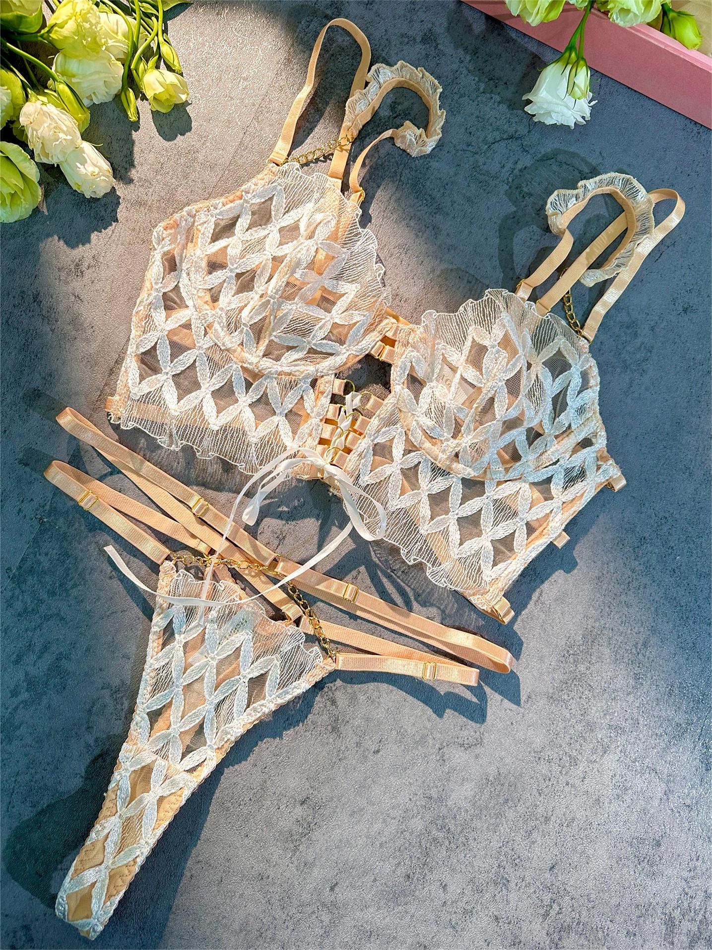 ✨Elegant Embroidery – 3-Piece Lingerie Set