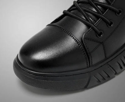 Fashion Men’s Leather Boots — Waterproof & Stylish